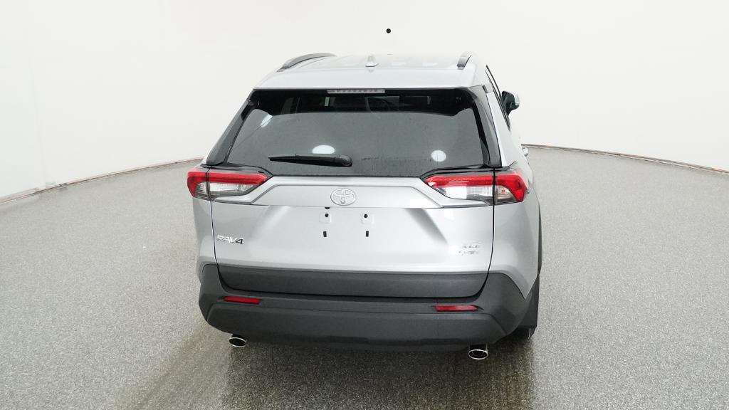 2025 Toyota RAV4 Hybrid XLE photo 3