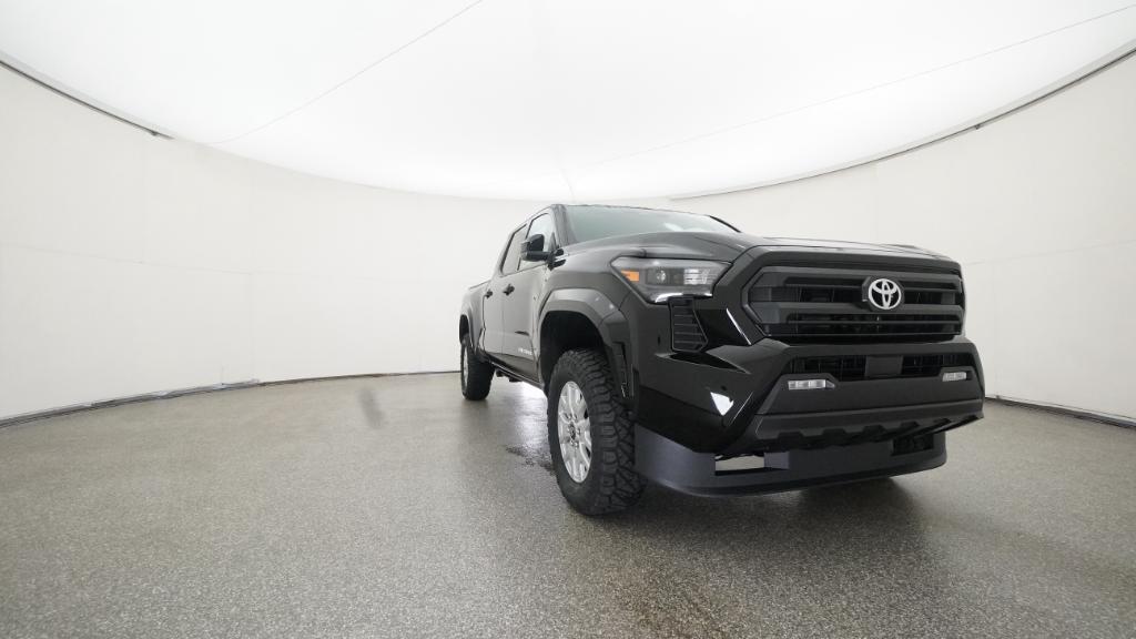 2025 Toyota Tacoma SR5 - Photo 36