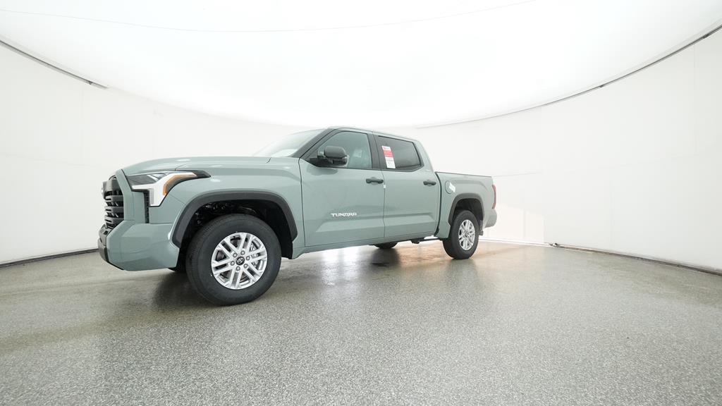 2025 Toyota Tundra SR5 - Photo 8