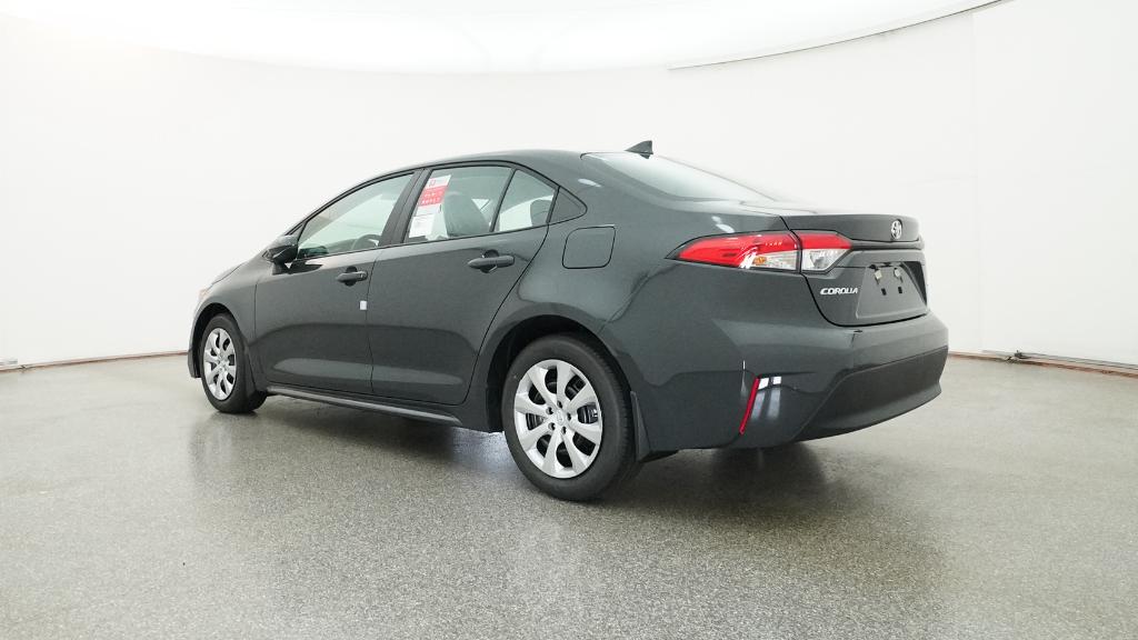 2026 Toyota Corolla LE photo 4