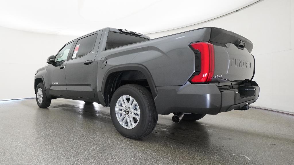 2026 Toyota Tundra SR5 - Photo 17