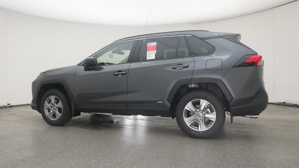 2025 Toyota RAV4 Hybrid LE photo 3