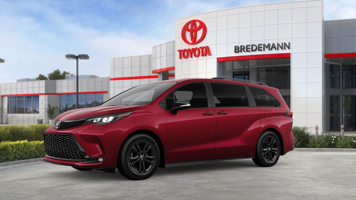 2026 Toyota Sienna XSE photo 2