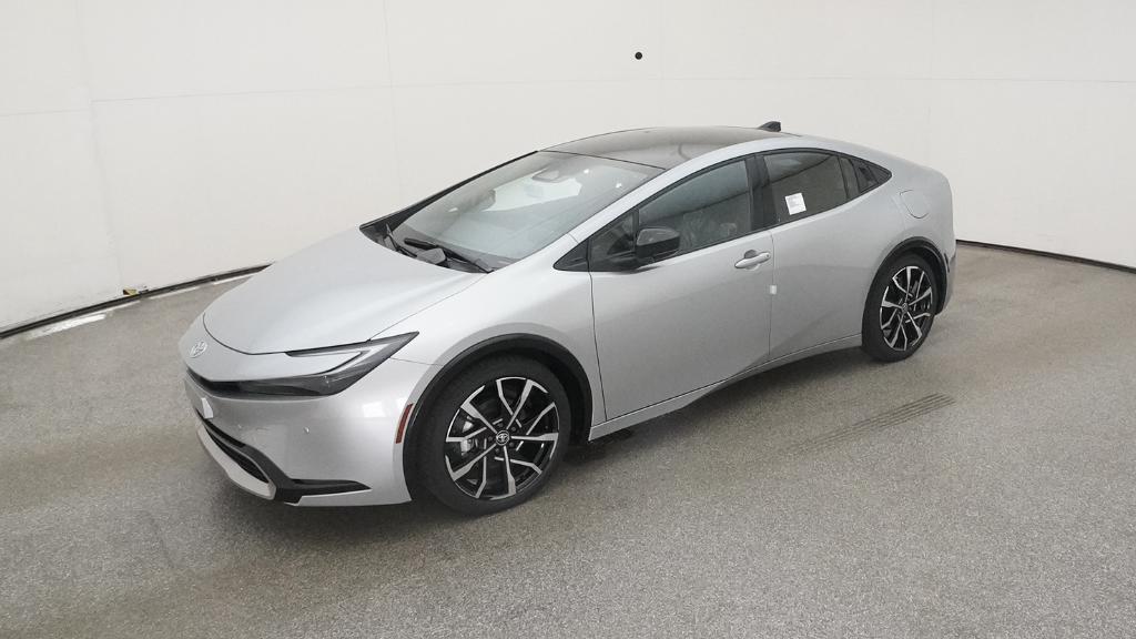 2026 Toyota Prius XSE Premium's photo