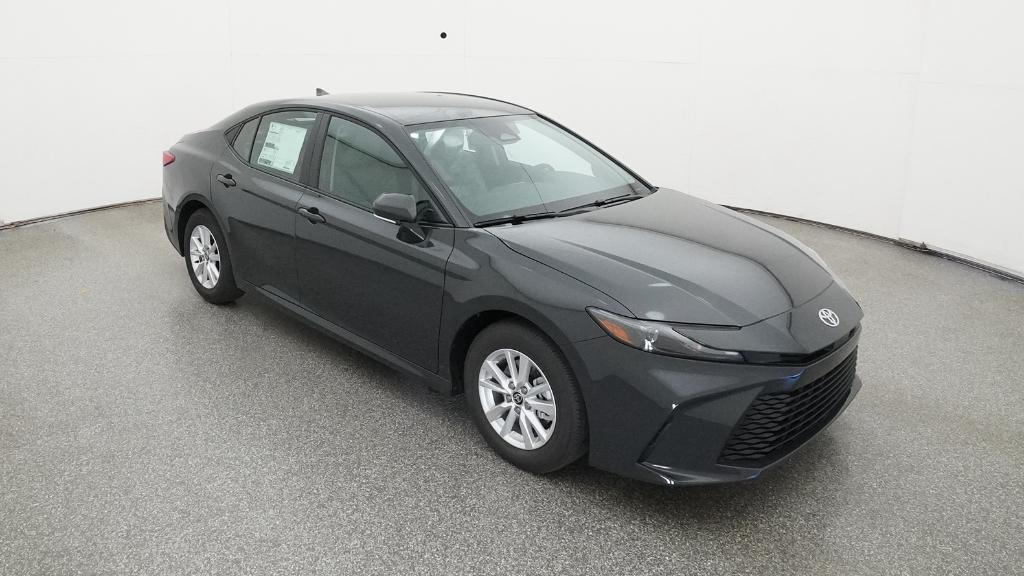 2026 Toyota Camry LE photo 3
