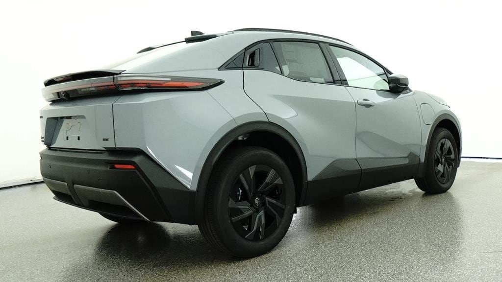 New 2026 Toyota C-HR SE SUV