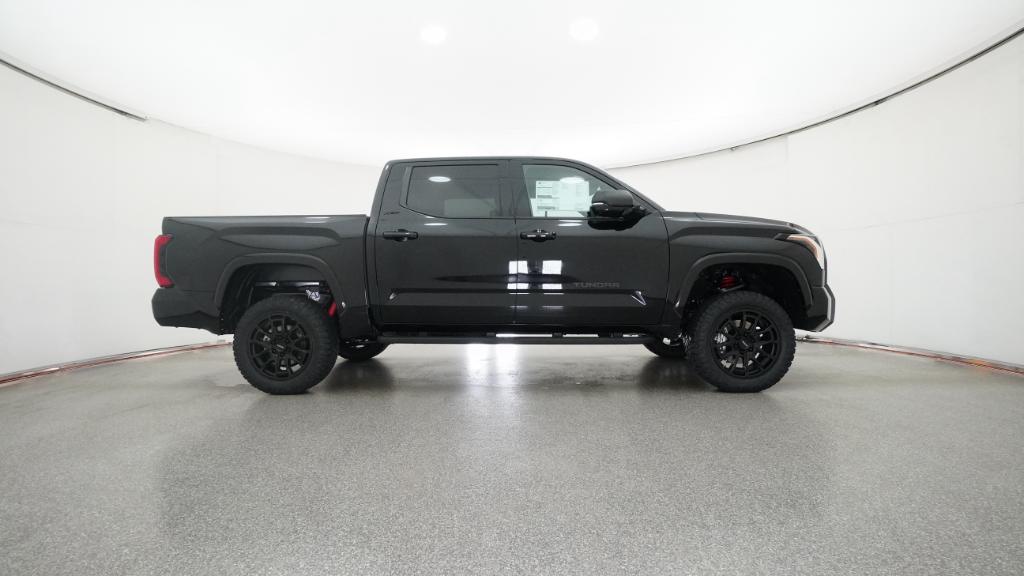 2026 Toyota Tundra SR5 - Photo 8