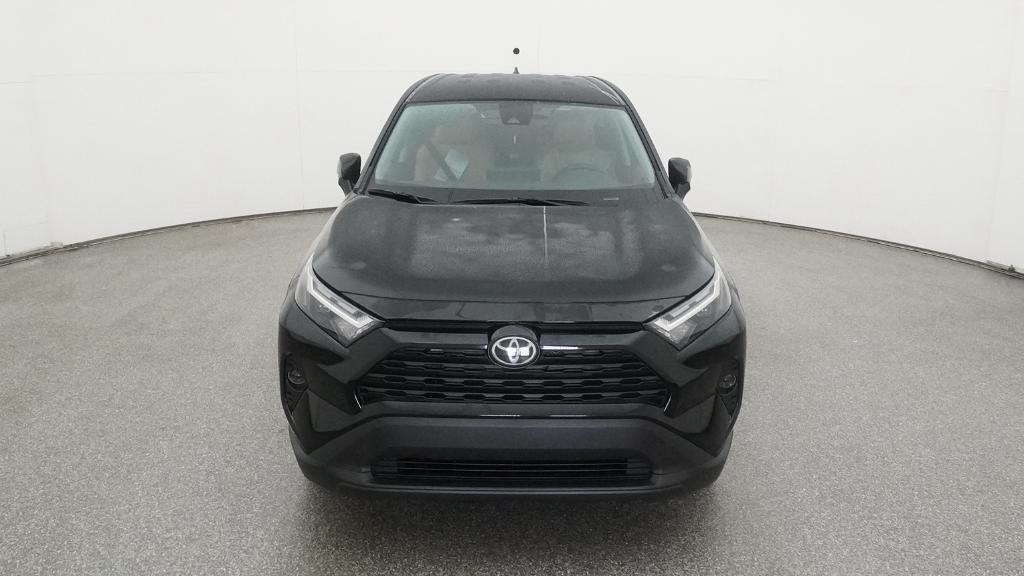 2025 Toyota RAV4 LE photo 4