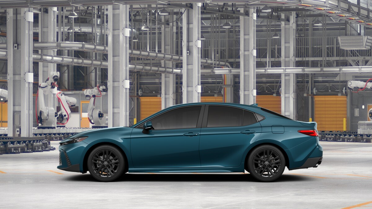 2026 Toyota Camry SE photo 4
