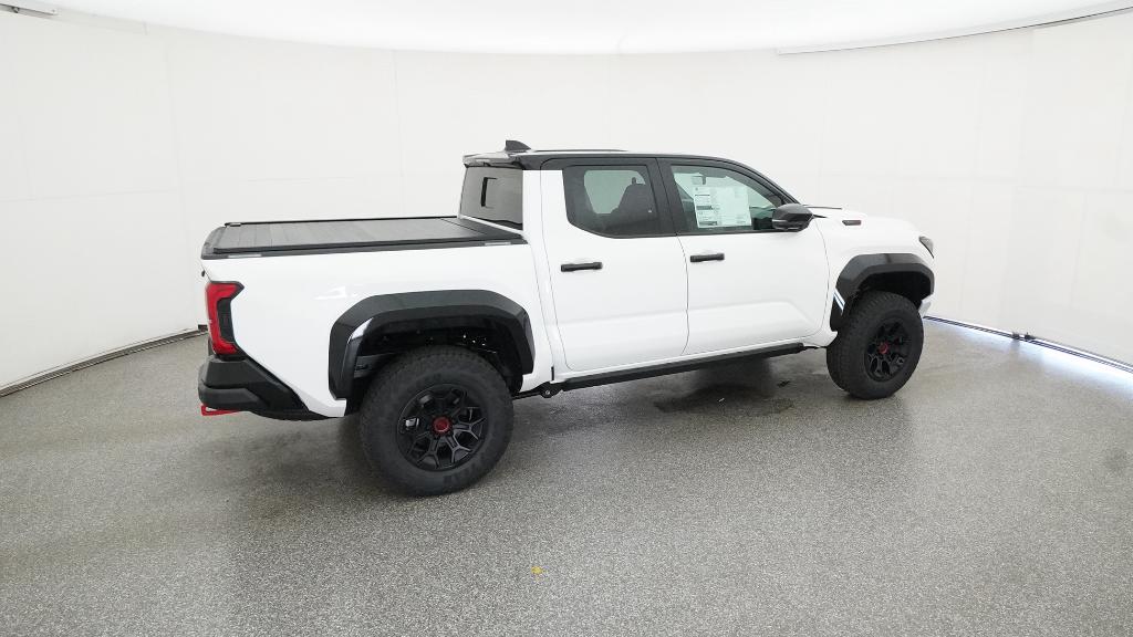2025 Toyota Tacoma TRD Pro - Photo 12