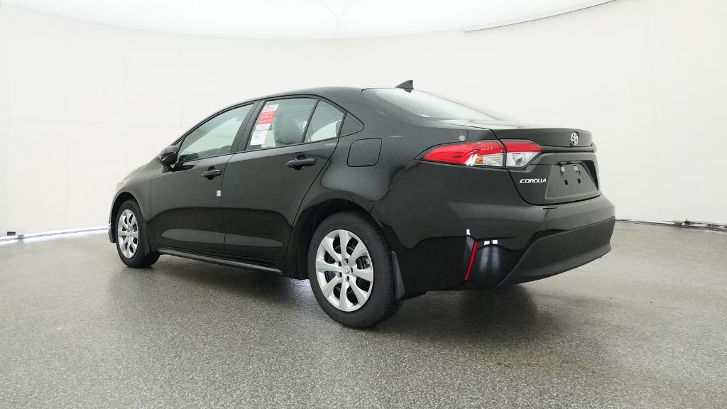 2026 Toyota Corolla LE photo 4