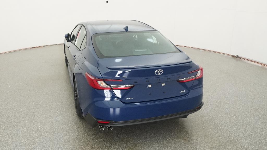 2026 Toyota Camry SE photo 3