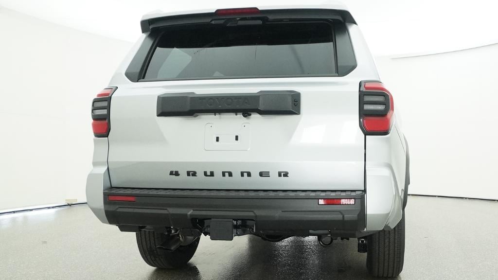 New 2026 Toyota 4Runner SR5 4WD SR5