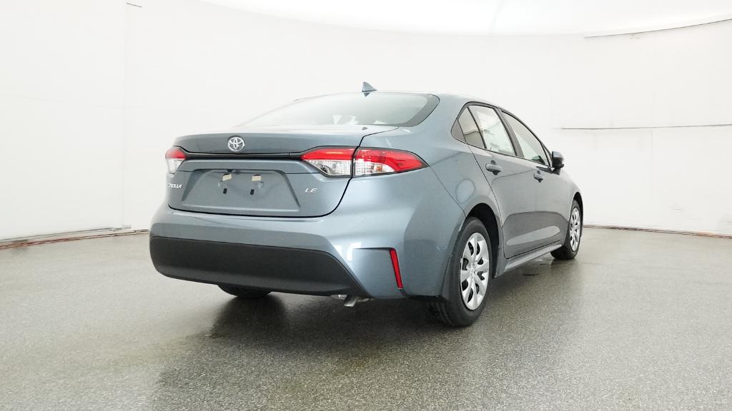 2026 Toyota Corolla LE photo 2
