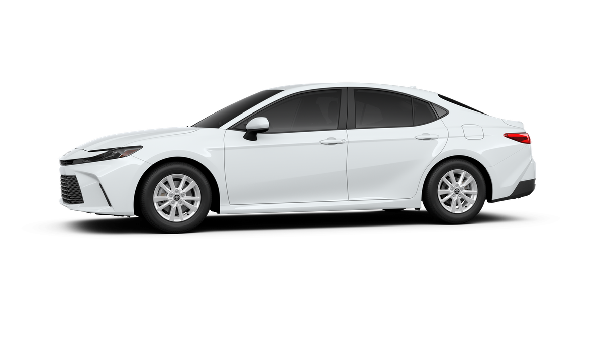 2026 Toyota Camry LE photo 4
