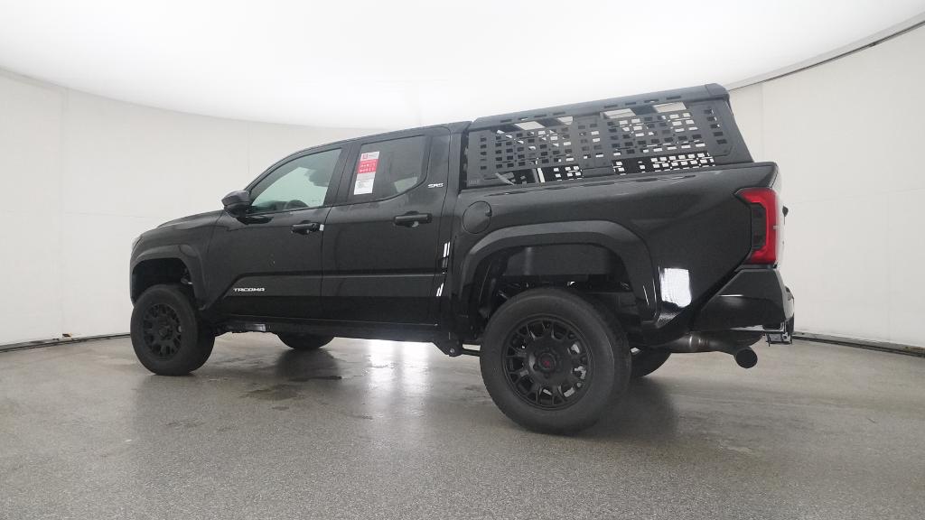 2025 Toyota Tacoma SR5 - Photo 15