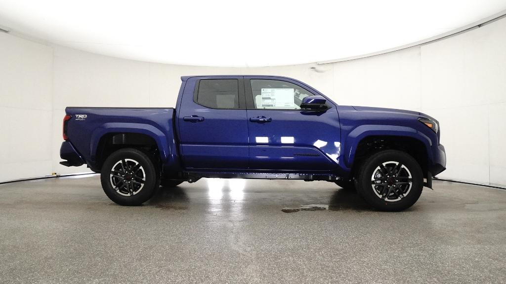 2025 Toyota Tacoma TRD Sport 4x4 Double Cab photo 3