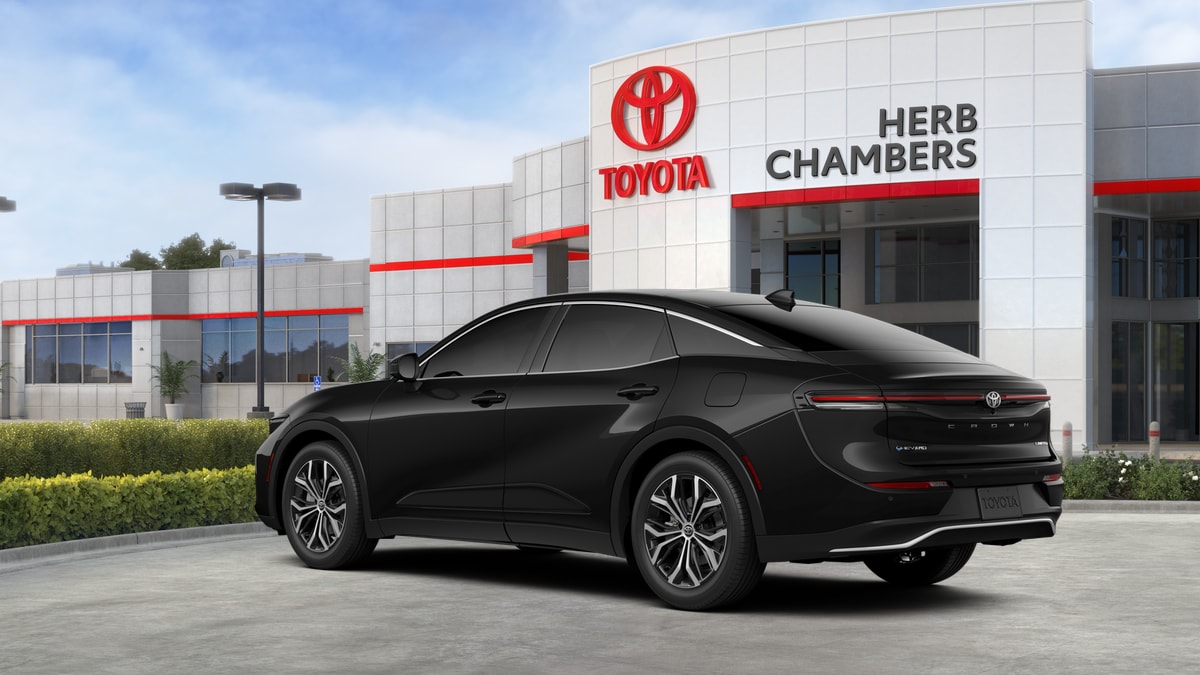 2026 Toyota Crown Limited - Photo 26