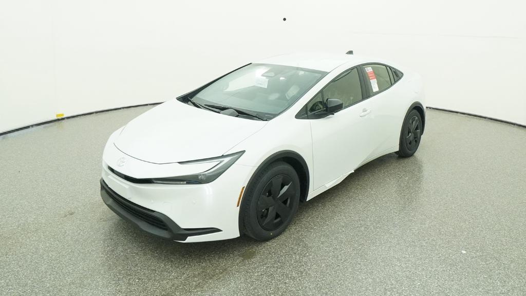 2026 Toyota Prius LE's photo