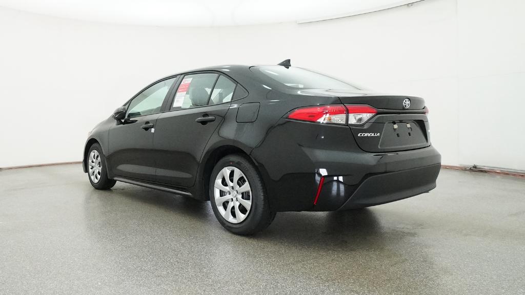 2026 Toyota Corolla LE photo 4