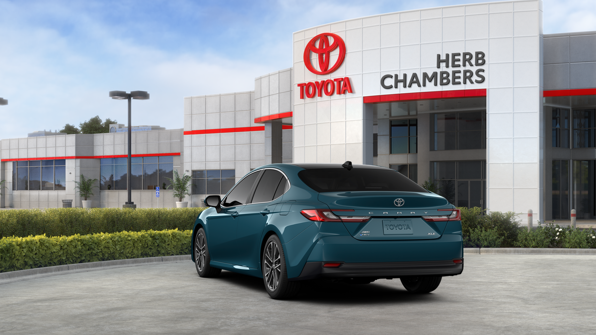 2026 Toyota Camry XLE - Photo 12