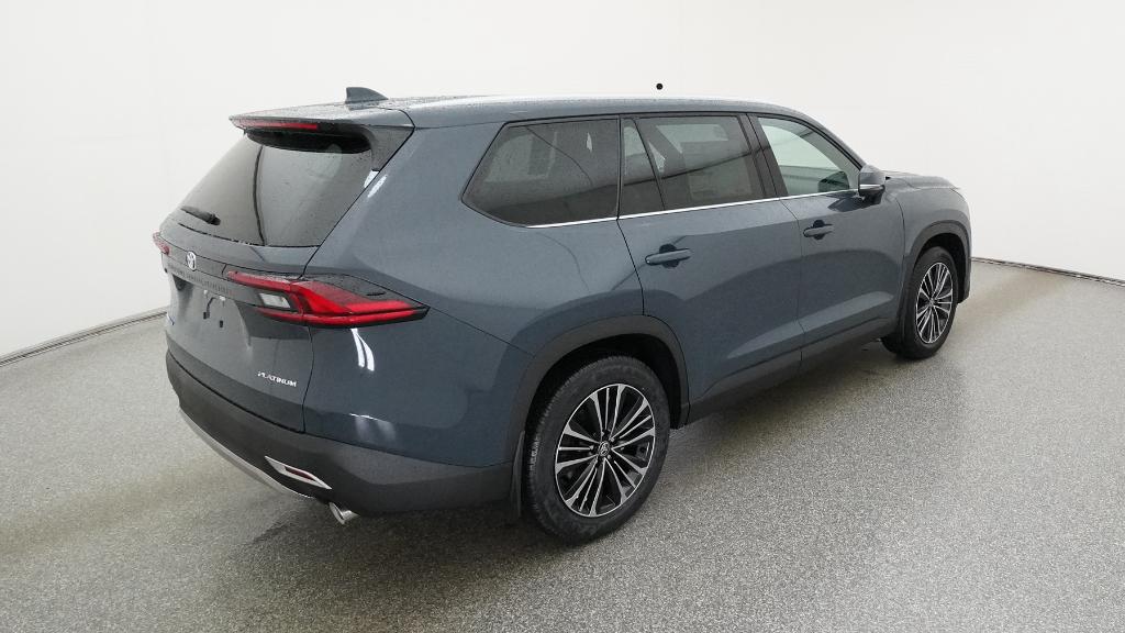 2026 Toyota Highlander Hybrid Platinum photo 2