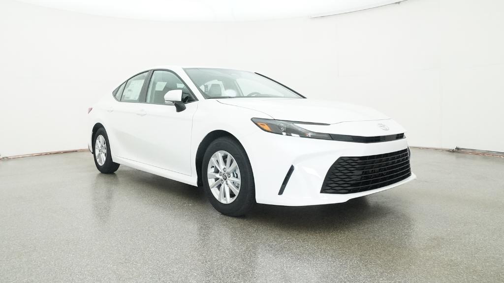 2026 Toyota Camry LE photo 4