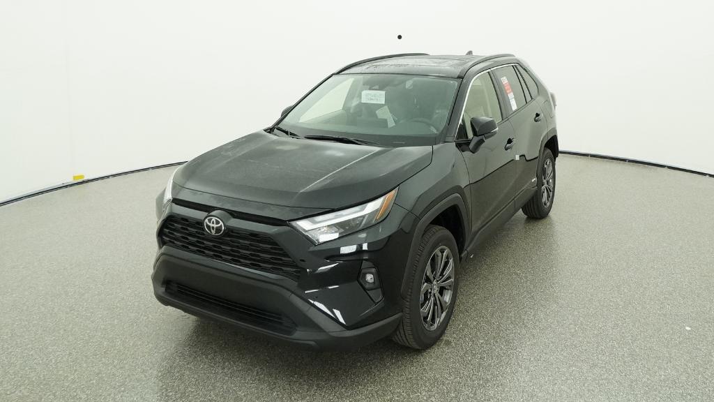 2025 Toyota RAV4 Hybrid XLE Premium photo 3