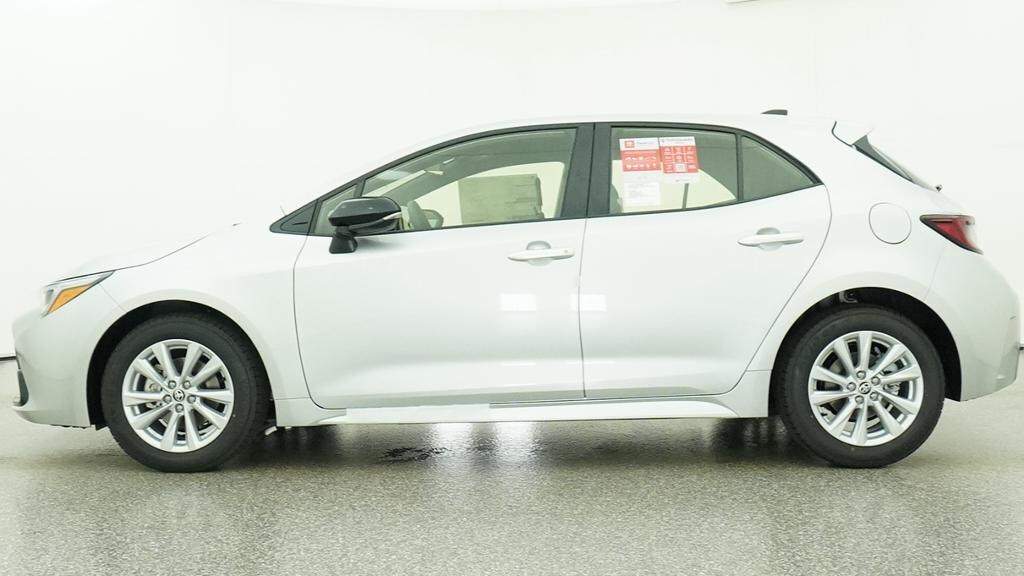 New 2026 Toyota Corolla Hatchback SE Hatchback