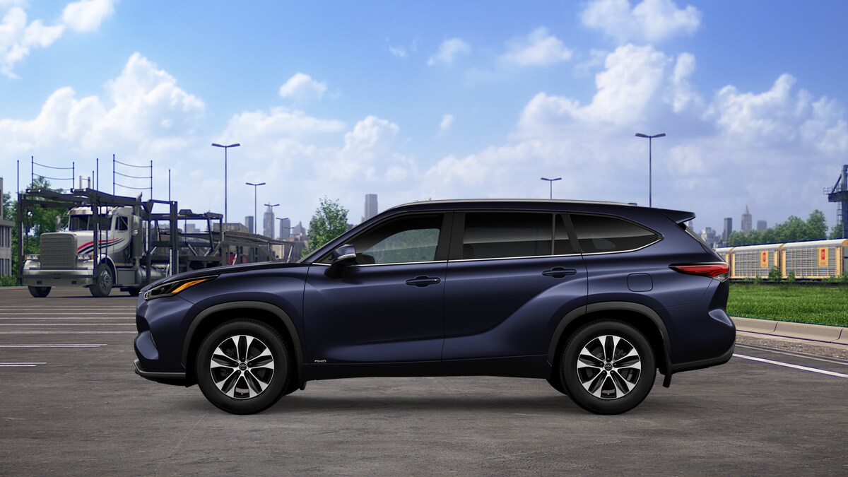 2026 Toyota Highlander Hybrid XLE photo 2