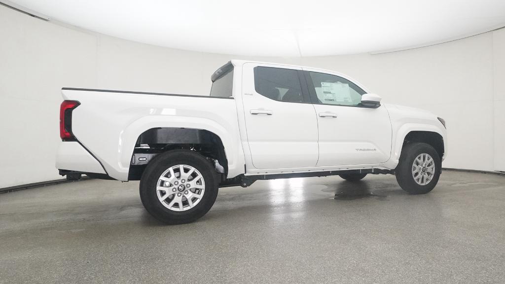 2025 Toyota Tacoma SR5 Double Cab photo 2