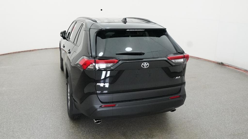 New 2025 Toyota RAV4 XLE SUV