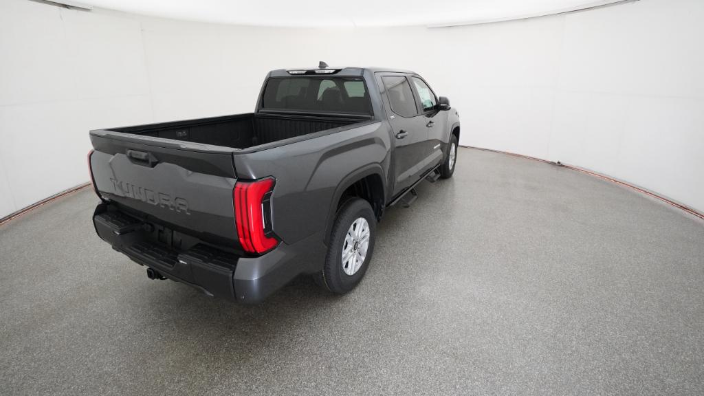 2026 Toyota Tundra SR5 - Photo 8