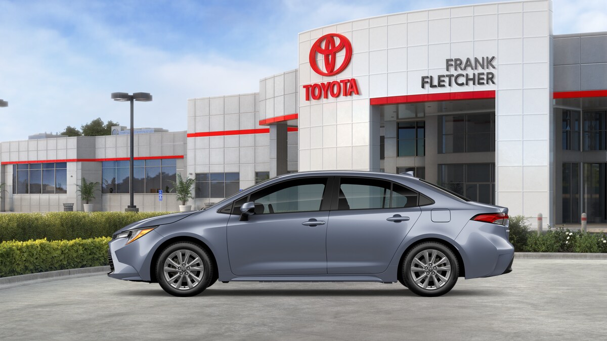 2026 Toyota Corolla LE photo 4