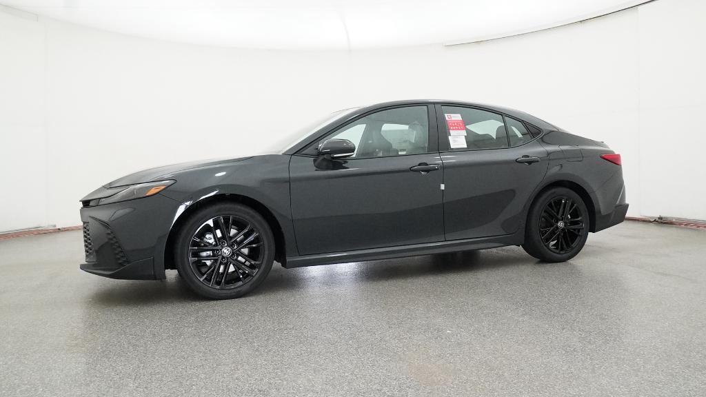 2026 Toyota Camry SE photo 2