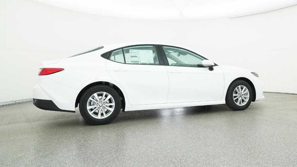 2026 Toyota Camry LE photo 2