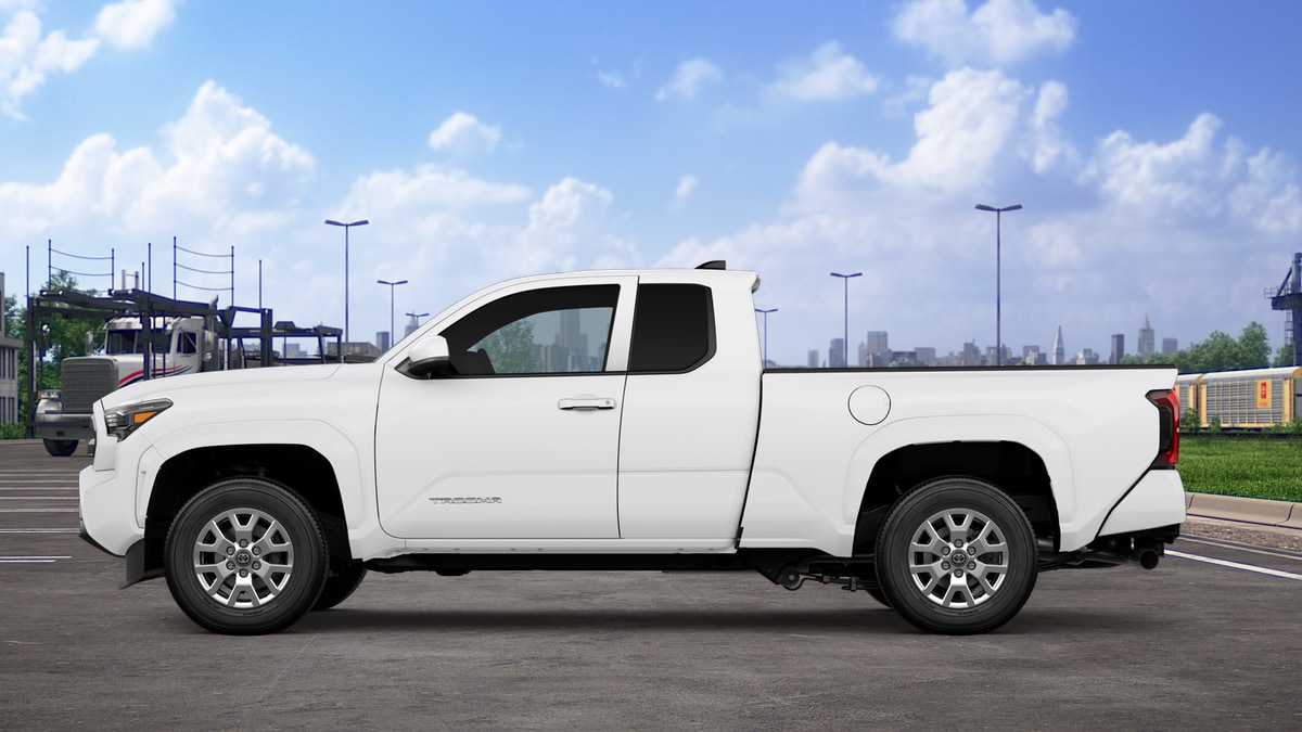 2026 Toyota Tacoma SR5 - Photo 4