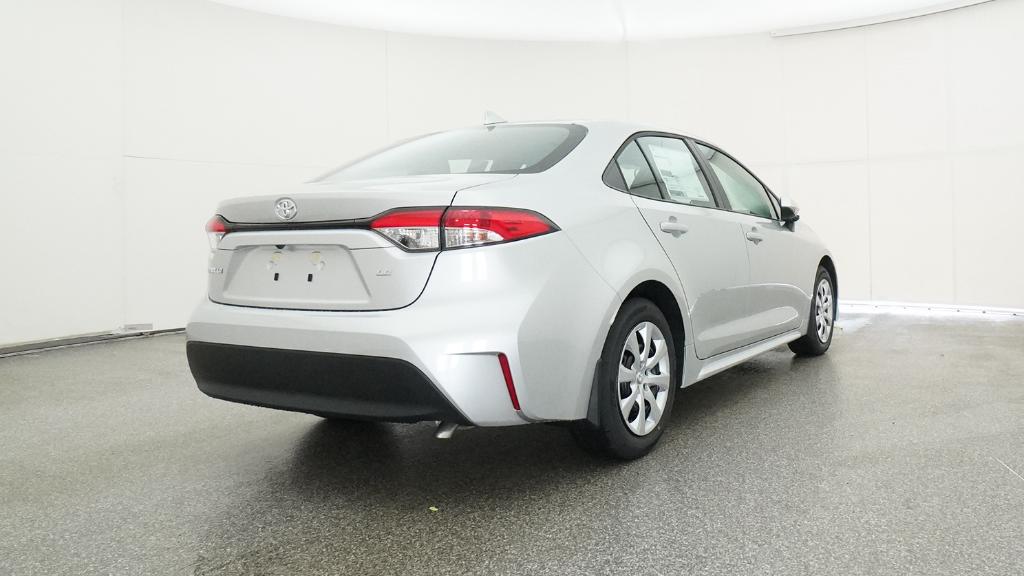 2026 Toyota Corolla LE photo 2