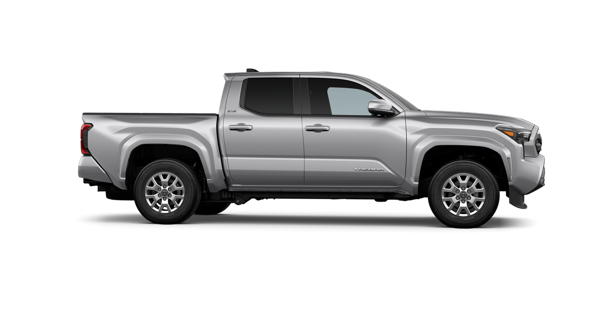2025 Toyota Tacoma SR5 Double Cab photo 18