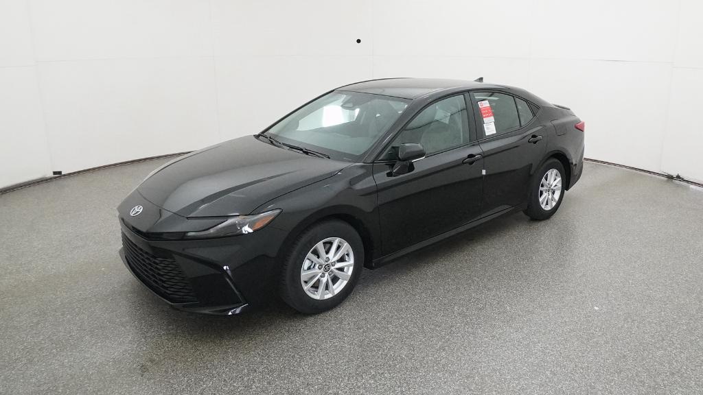 2026 Toyota Camry LE's photo