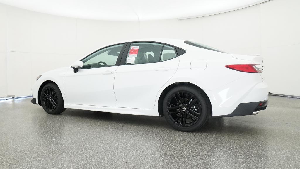 2026 Toyota Camry SE photo 13