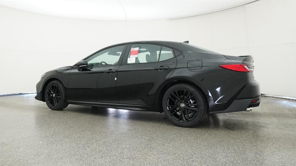 2026 Toyota Camry SE photo 3