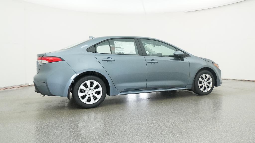 2026 Toyota Corolla LE photo 4