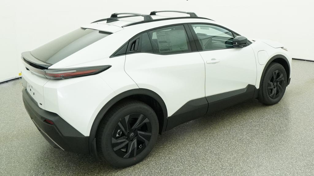 2026 Toyota C-HR SE - Photo 36