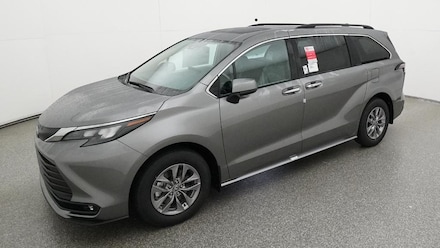 2026 Toyota Sienna XLE 8 Passenger Van Passenger Van