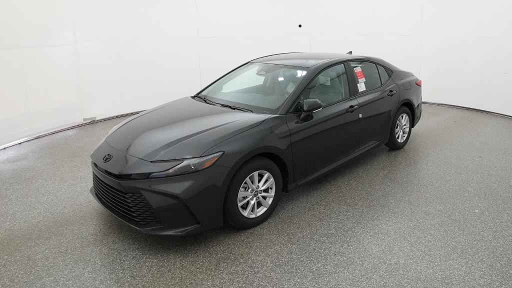 2026 Toyota Camry LE's photo