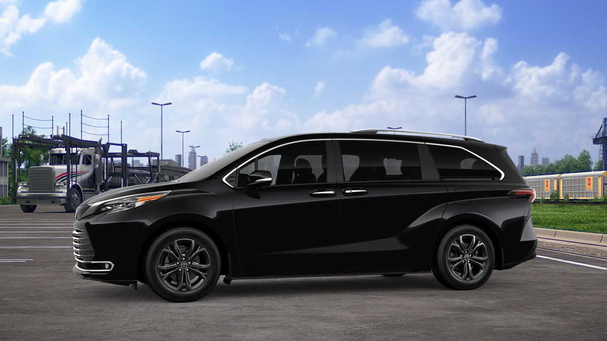 2026 Toyota Sienna Platinum photo 3