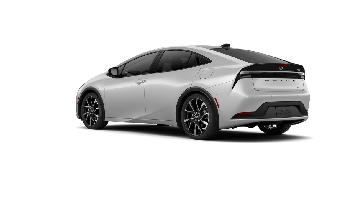 2026 Toyota Prius Plug-in Hybrid XSE Premium - Photo 24