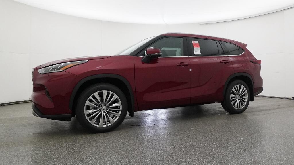 New 2026 Toyota Highlander Platinum SUV