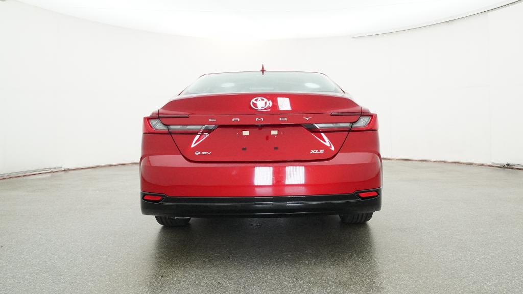 2026 Toyota Camry XLE - Photo 10